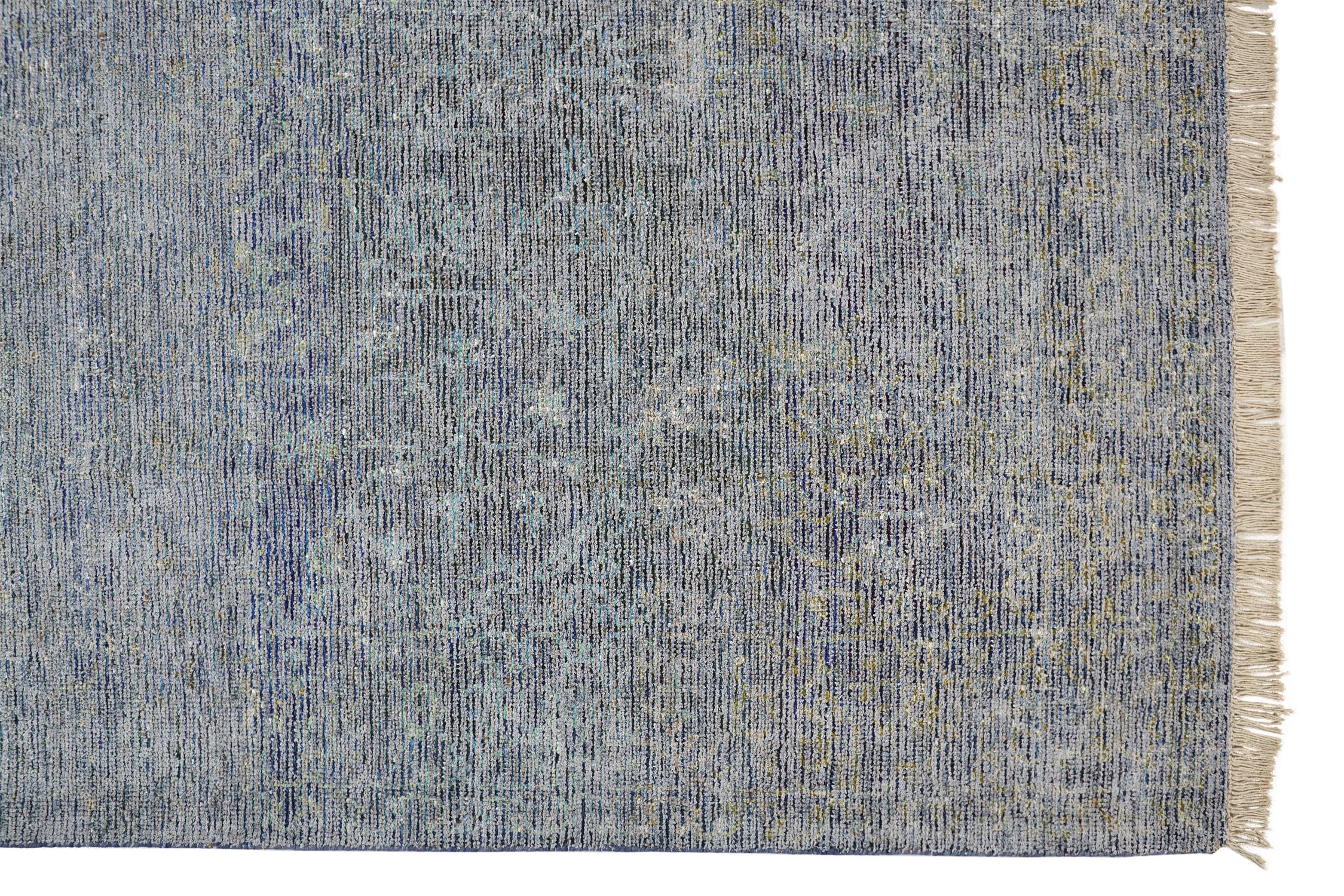 879-8803F-BLUMLT_CS_OV