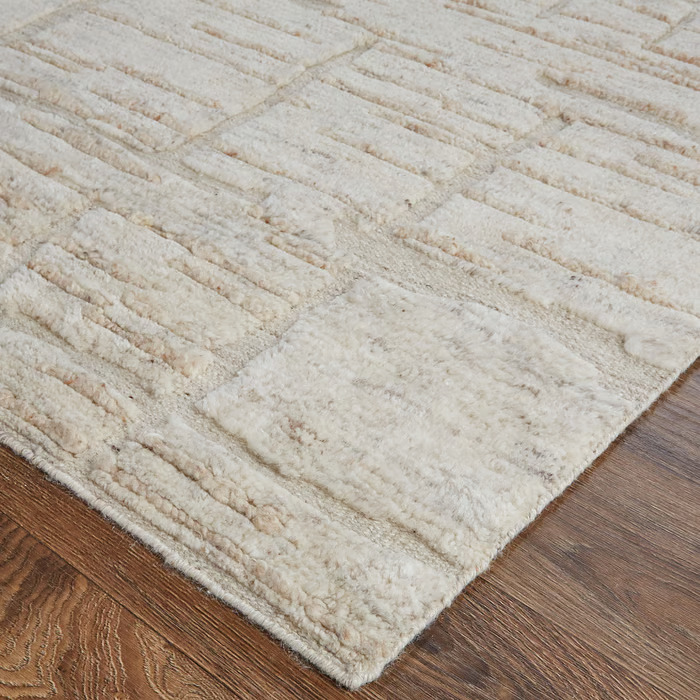 Norah Beige 2